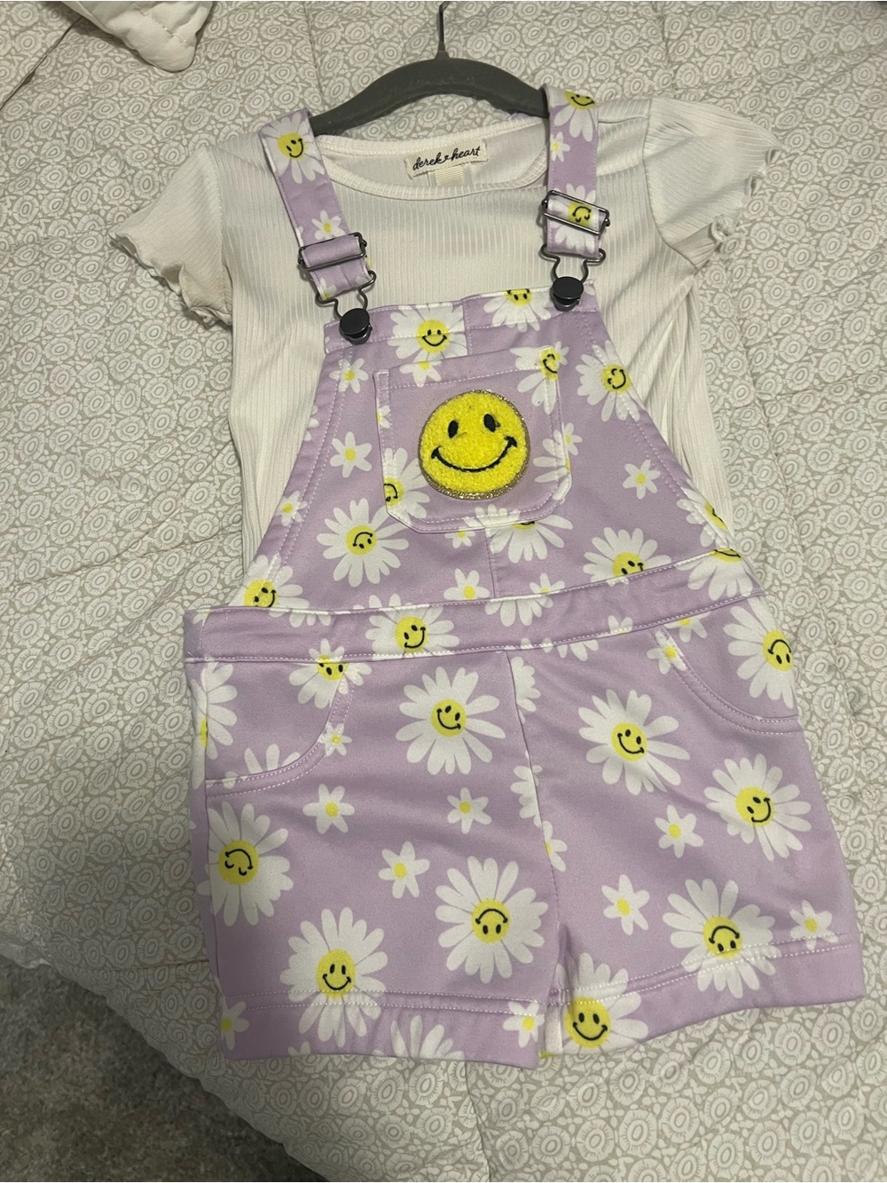 Derek Heart Lavender Daisy Smiley Short Overalls